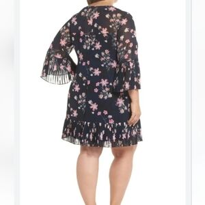 Eliza J Bell sleeves Shift Dress Plus